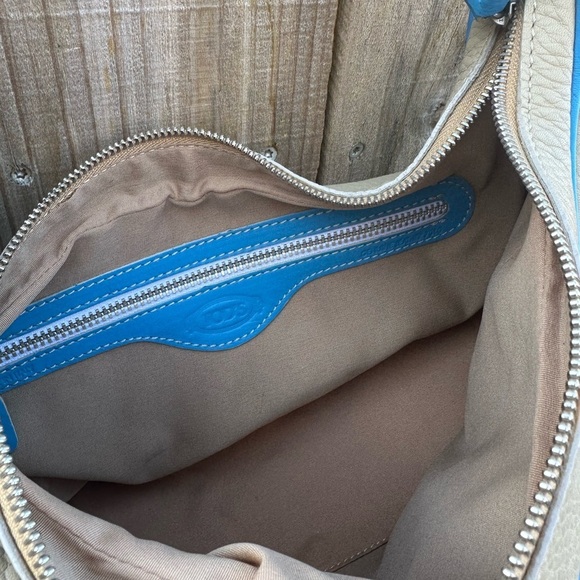Tod's Blue and Tan Shoulder Bag with Slouchy Design - Picture 13 of 16